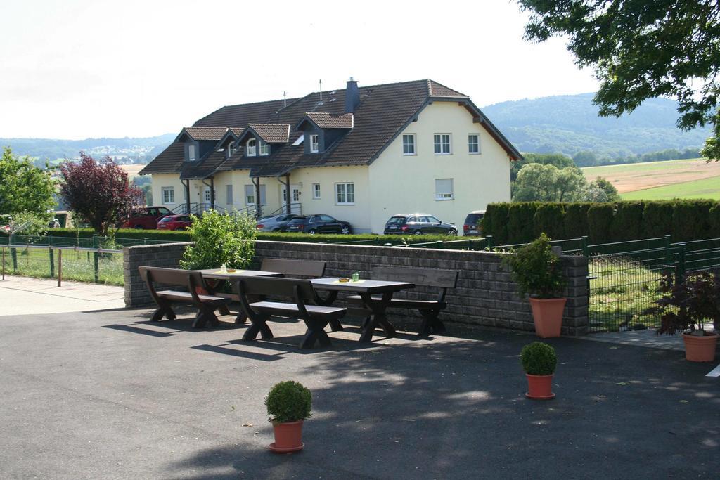 Hotel Haus Sonneck Kelberg Exteriör bild