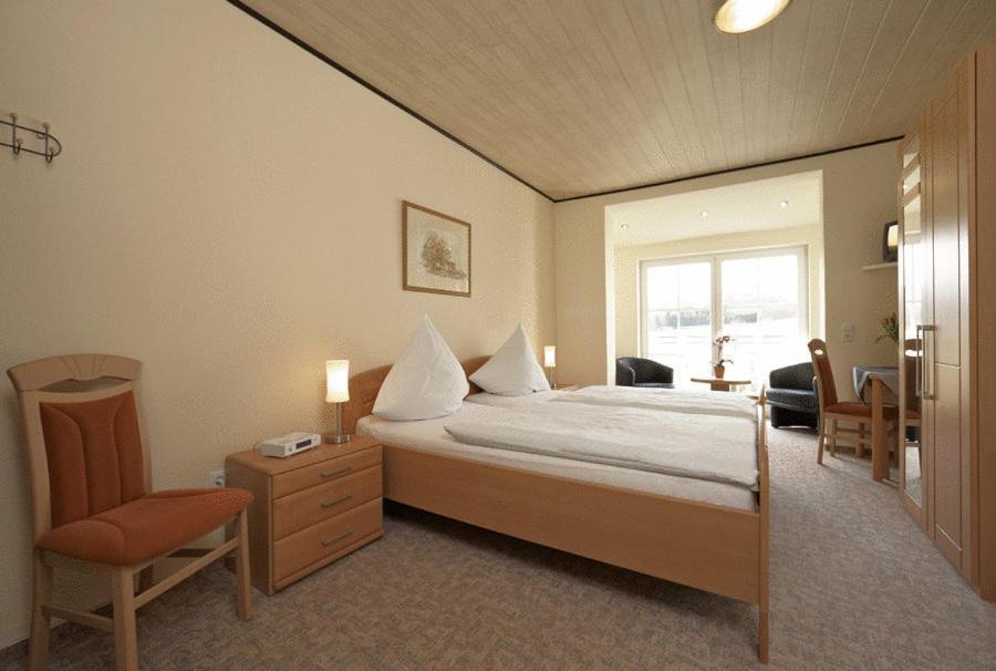 Hotel Haus Sonneck Kelberg Rum bild